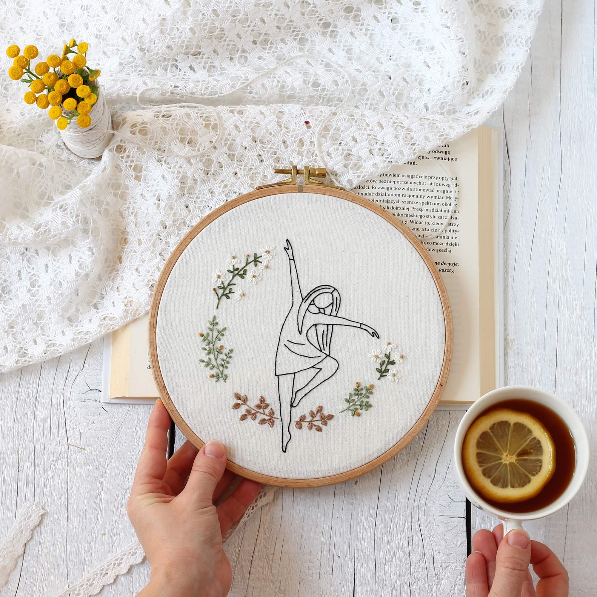 wzór haftu płaskiego