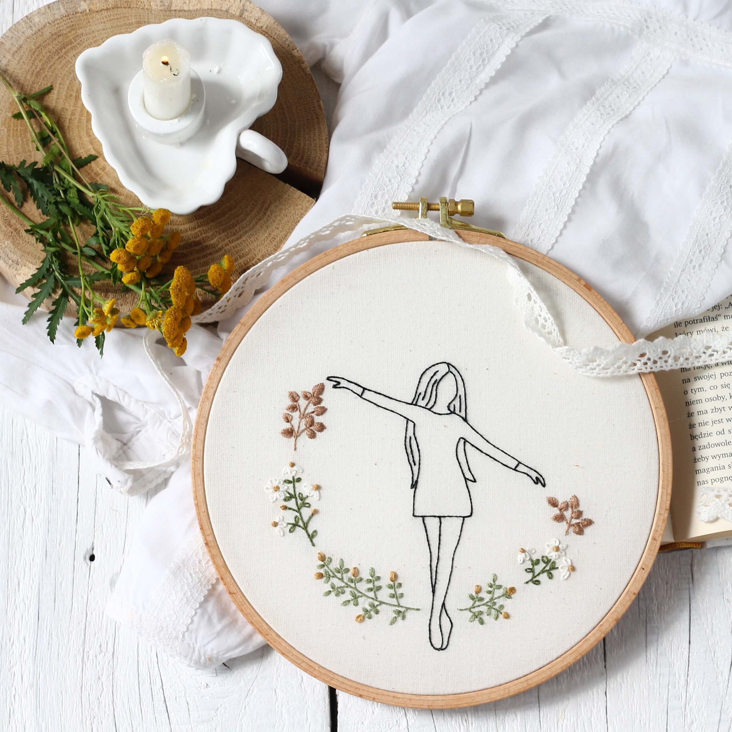 wzór haftu płaskiego