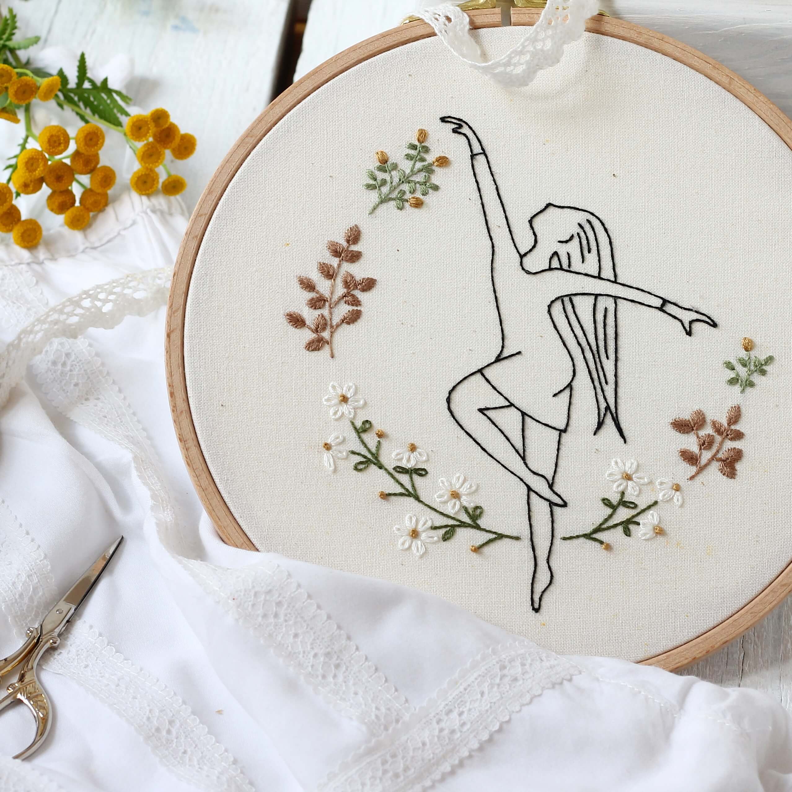 tancerka - haft płaski